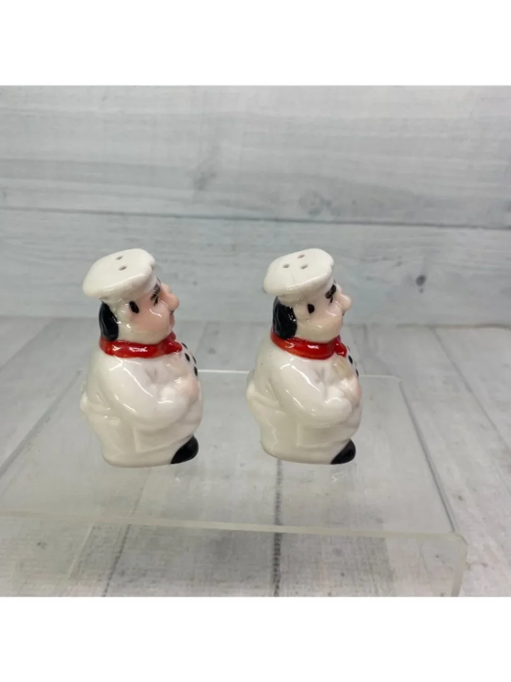 Vintage Italian Bistro Fat Chef Red Scarfs Ceramic Salt And Pepper Shaker Set